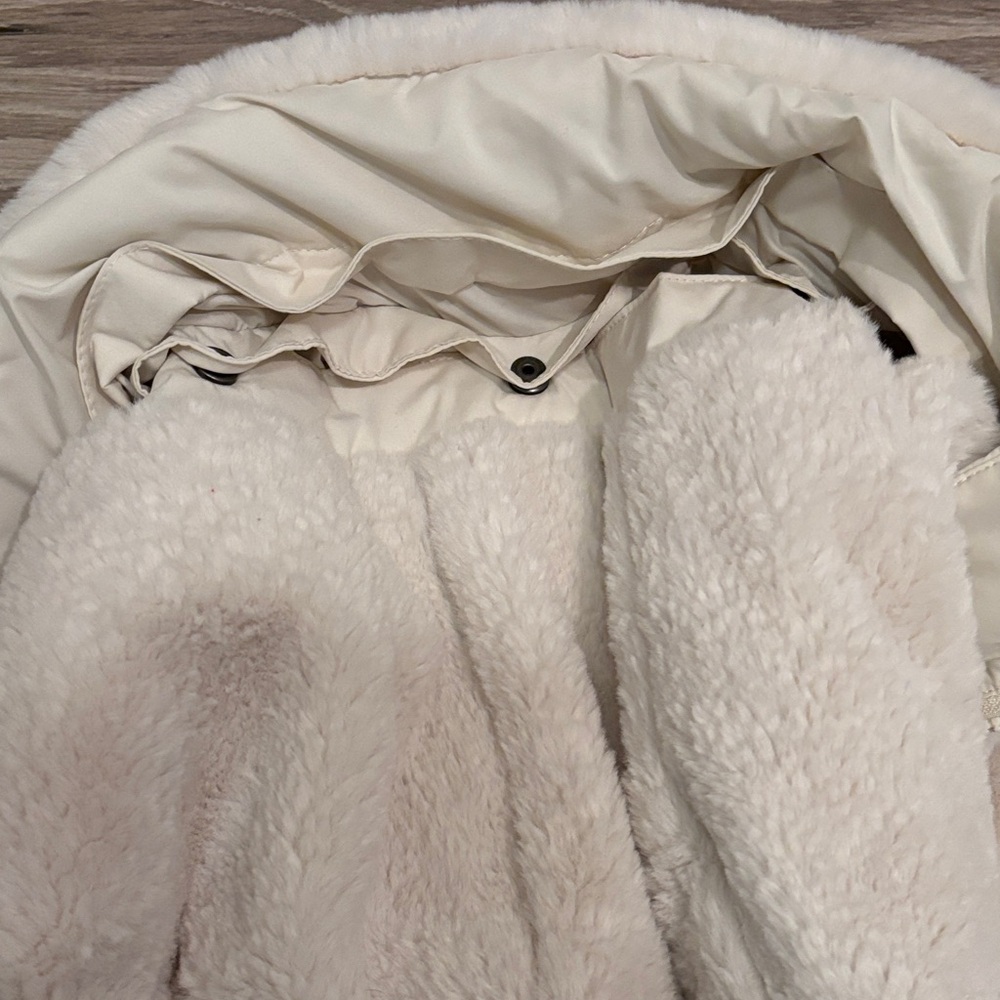 American Eagle Jacket - Reversible. Size Medium - image 6